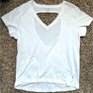 Jessica Simpson White V-Neck Short Sleeve Tee